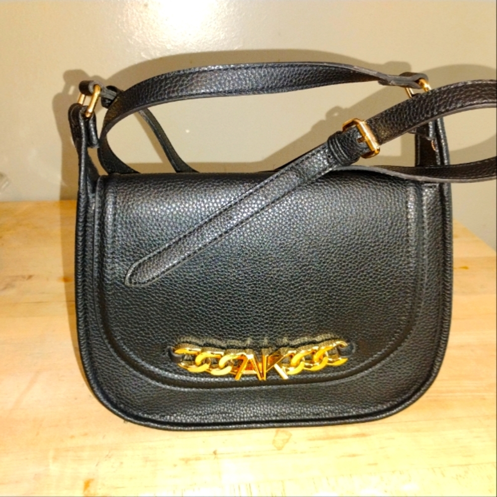ANN KLEIN TOP HANDLE SATCHEL W/ CHUNKY AK CHAIN